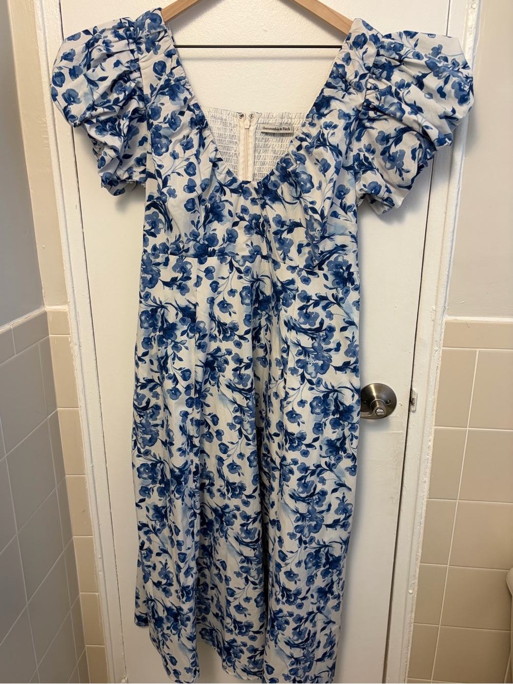 Abercrombie & Fitch White Midi Dress with Blue Floral Print and Puff Sleeves